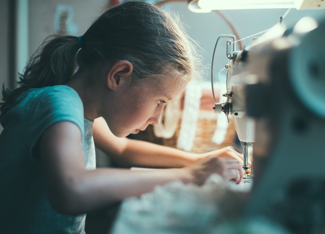 Nähkurse für Erwachsene und Kinder